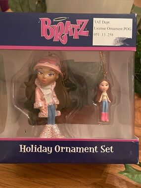 New Vintage Bratz Yasmin Holiday Ornament Set